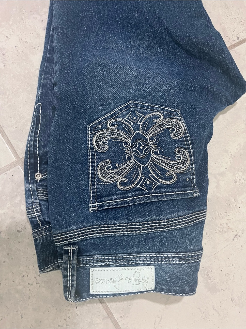 Classic Dark Blue Women’s Jeans - Picture 3 of 4